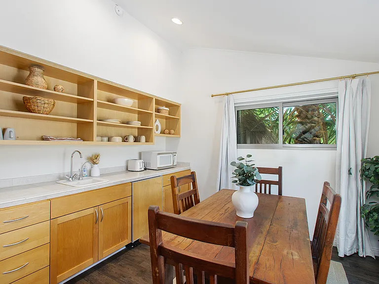 GUEST HOUSE DINING