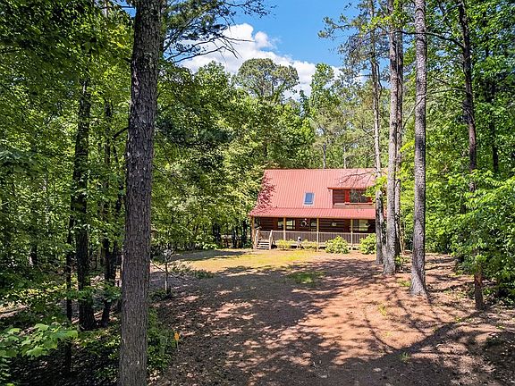 3rd image of 239 Reindeer Ln
