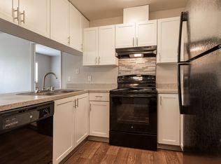 3232 Pine Rd NE APT A413, Bremerton, WA 98310