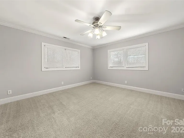 2545 Rea Rd — Photo 9