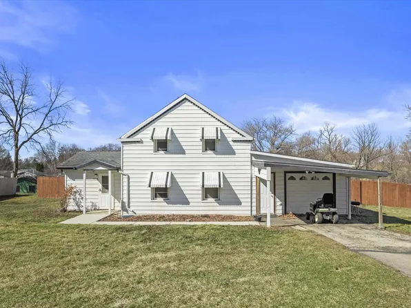 1520 Sandy Ln, Watertown, WI 53098