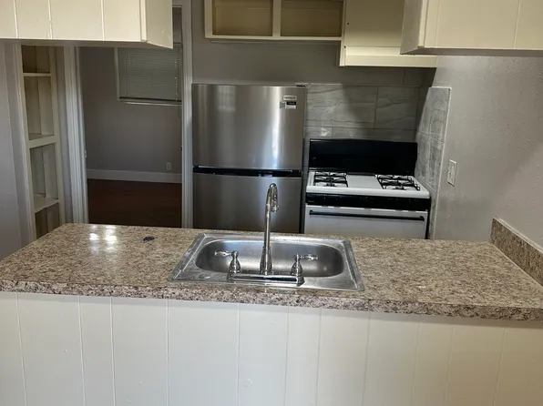 Campus Walk Apartments, 2425 Louise St #F8b2182c7, Denton, TX 76201