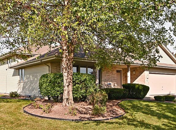 2nd image of 795 Churchill Dr