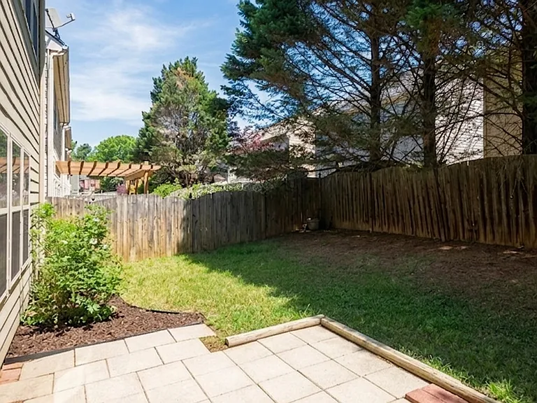 237 Ascott Ln — Photo 18