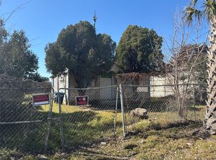 3703 N Commerce St, Fort Worth, TX 76106