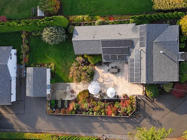 3021 & 3017 Cedarwood Avenue, Bellingham, WA 98225