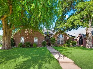 7 Bentley Ct, Mansfield, TX 76063