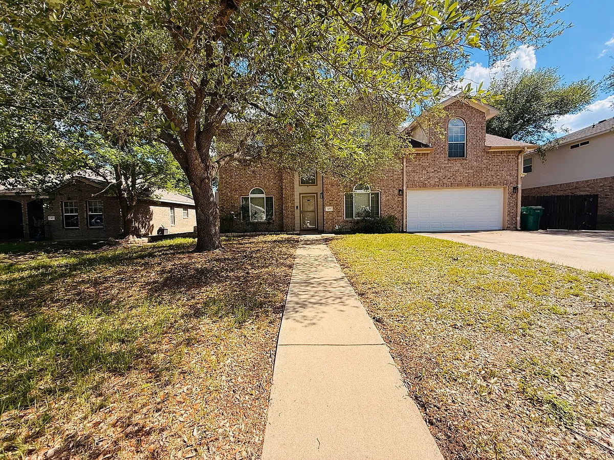 Building Photo - 109 W Great Plains Trl