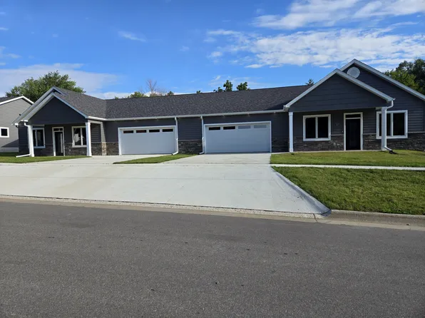 203 6th St SW #207, Nora Springs, IA 50458