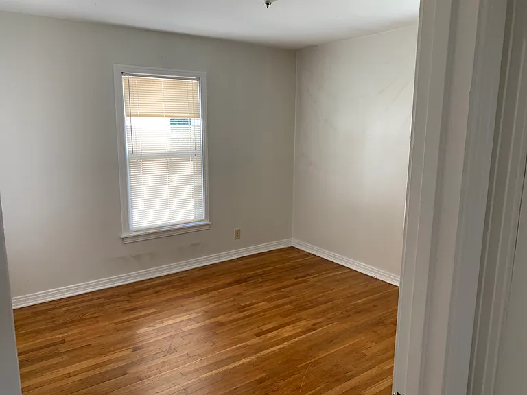 3806 E Washburn Ave — Photo 5
