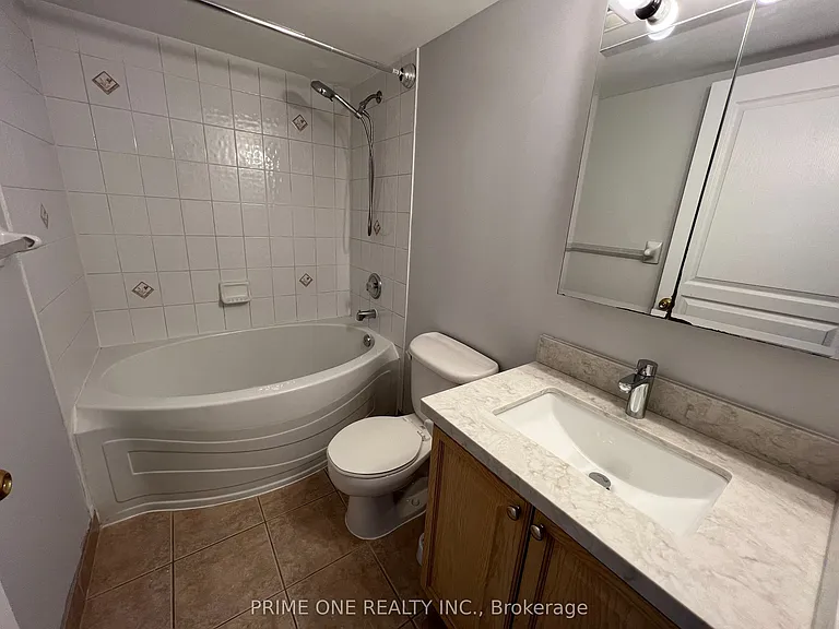 2545 Erin Centre Blvd #510 — Photo 12
