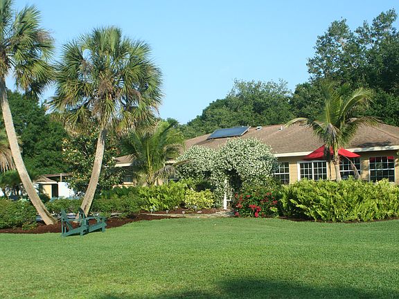 3rd image of 2610 Heatherwood Cir