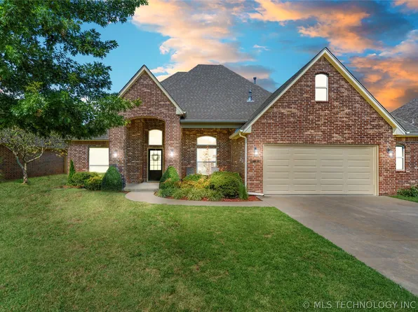 14600 Courtney Ln, Glenpool, OK 74033