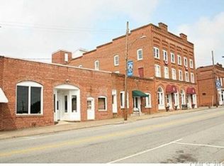 102 S Main St, Catawba, NC 28609