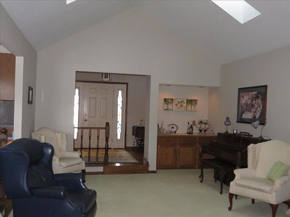2nd image of 1131 Cedar Creek Dr