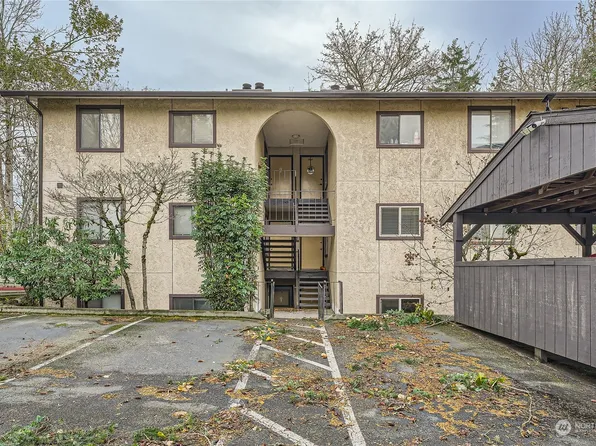 10125 SE 235th Place #c 102, Kent, WA 98031