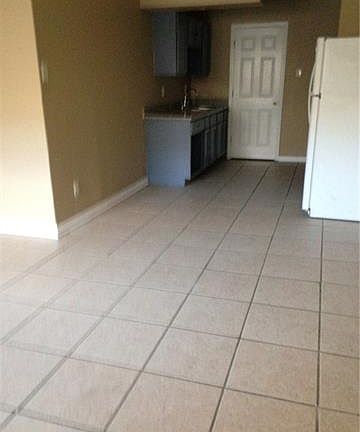 4th image of 7727 Dorsett Dr