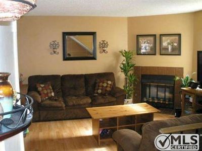 8338 Woodley Pl UNIT 27, North Hills, CA, 91343
