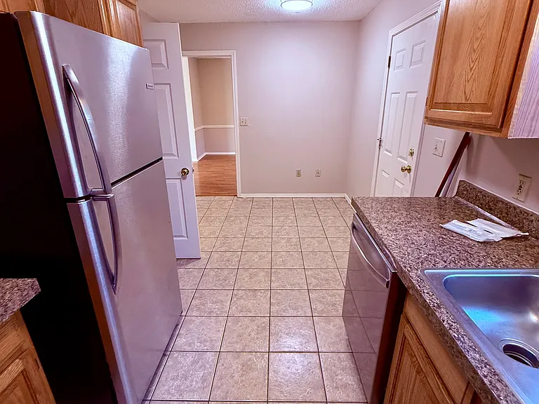 2714 E Kantz Dr — Photo 16