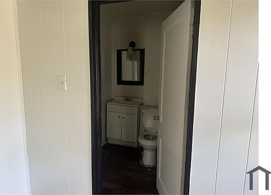 5th image of 1274 Park Ave