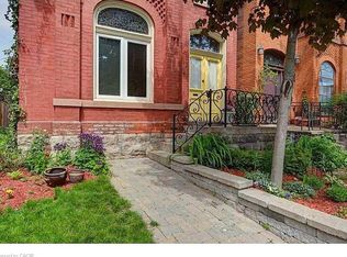 102 Grant Ave, Hamilton, ON L8N 2X7