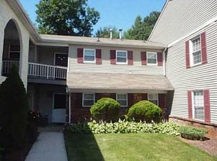 70 Sharon Ct, Old Bridge, NJ 08857