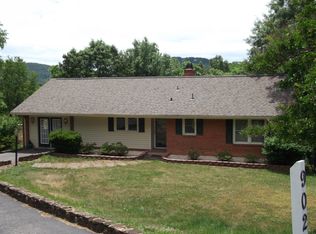 902 Carrington Ave SW, Roanoke, VA 24015