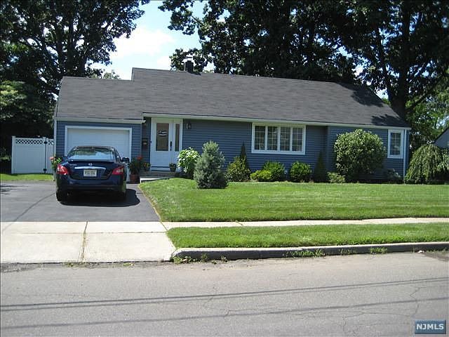 1st image of 624 Fermery Dr