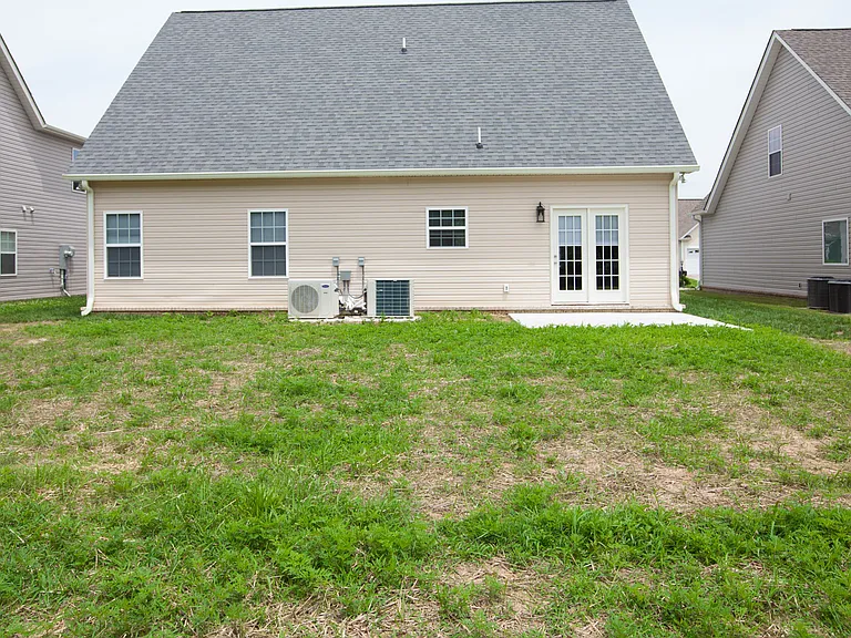 2524 Waterhaven Dr — Photo 3