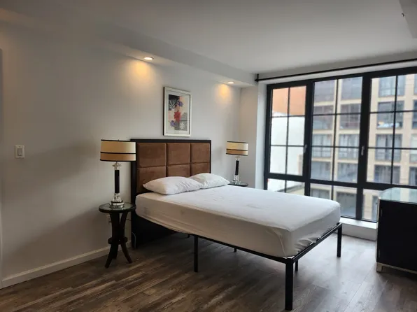 433 W 53rd St APT 52, New York, NY 10019