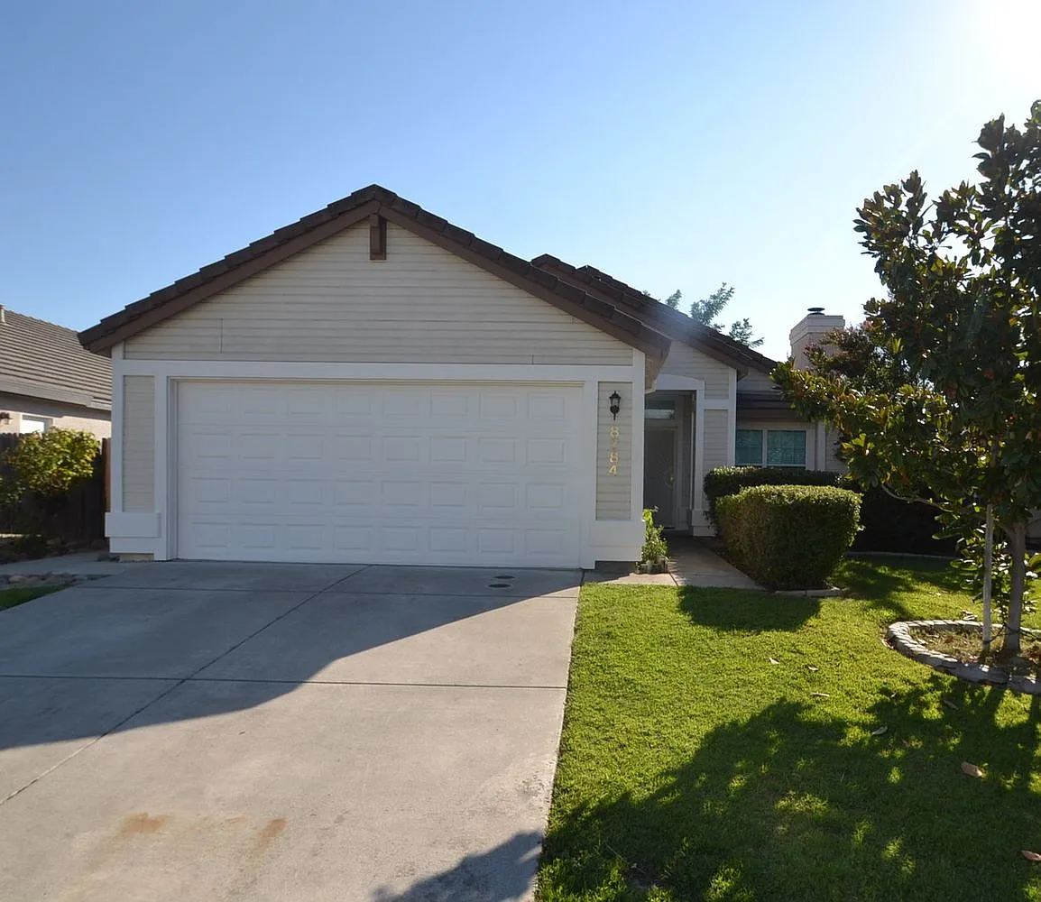8784 Apricot Woods Way photo 1
