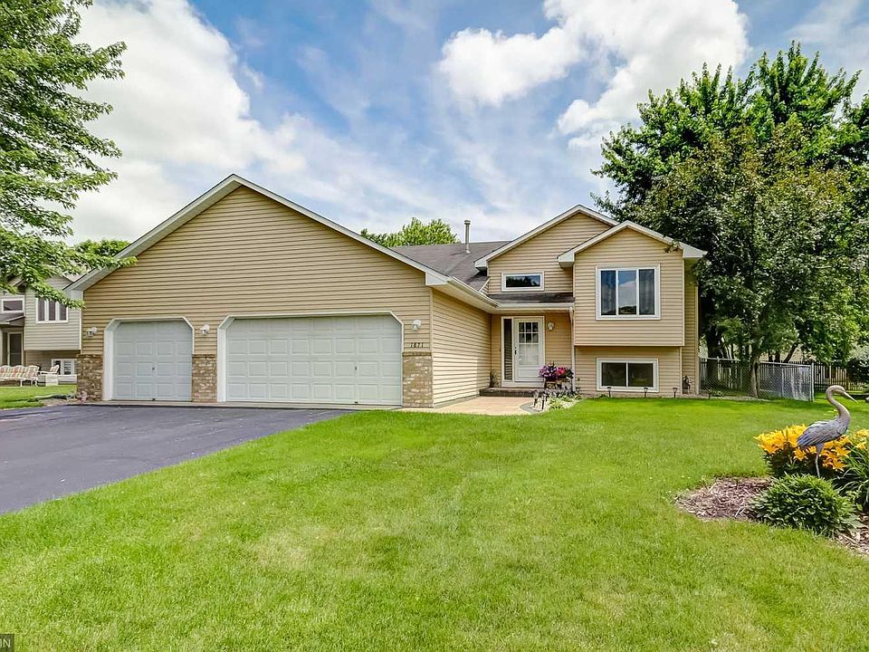1st image of 1871 Waterford Ln