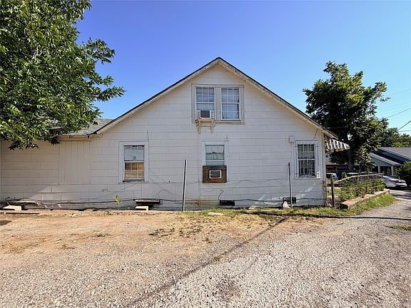 2nd image of 317 Lansing St