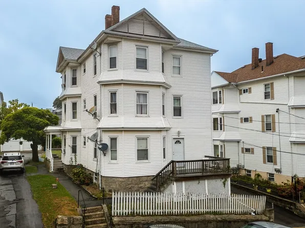 133 Blackstone St, Fall River, MA 02721