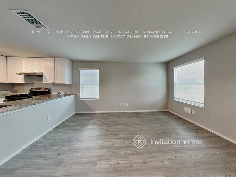 5407 Verdugos Palace — Photo 4