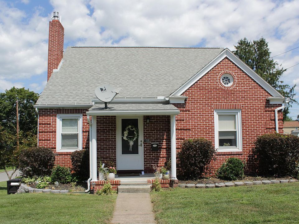 Exterior: Front