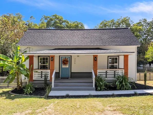 206 S 7th St, Easley, SC 29640