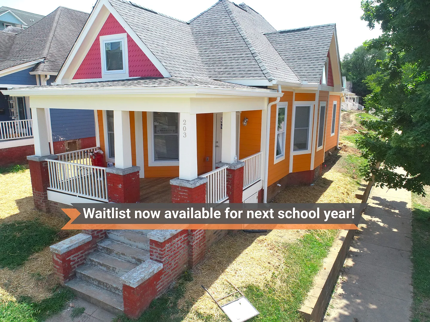 Waitlist for Aug2027Jul2028 Now Open! |5BR/3BA Cottage Near UTK | Walkable Fort Sanders Location — Photo 1