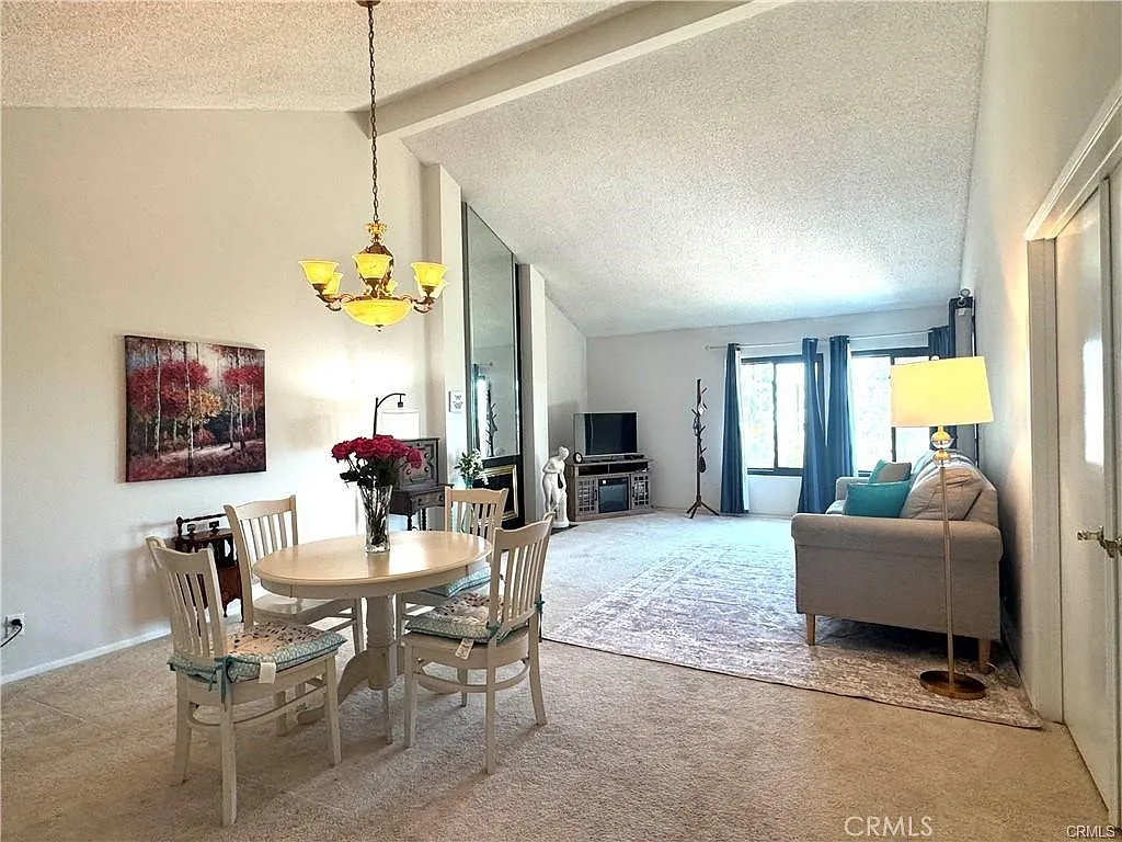 2 bed, 1157 sqft, $3,100 — Photo 3