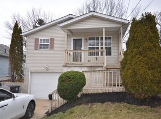 1843 Springfield Center Rd, Akron, OH 44312