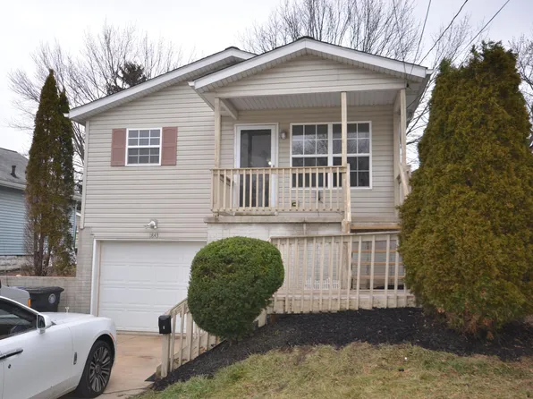 1843 Springfield Center Rd, Akron, OH 44312