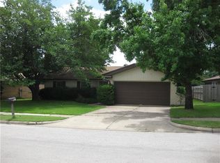 509 Mustang Dr, Saginaw, TX 76179