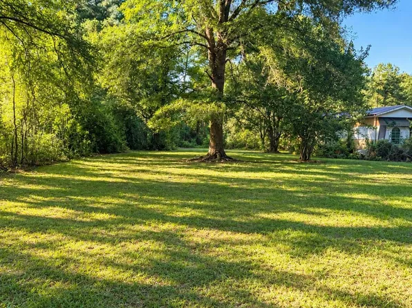 10479 Sligo Rd, Saint Francisville, LA 70775