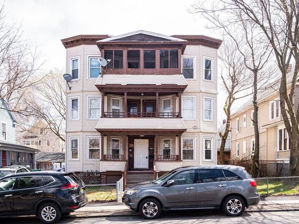 387 Oakland St APT 3