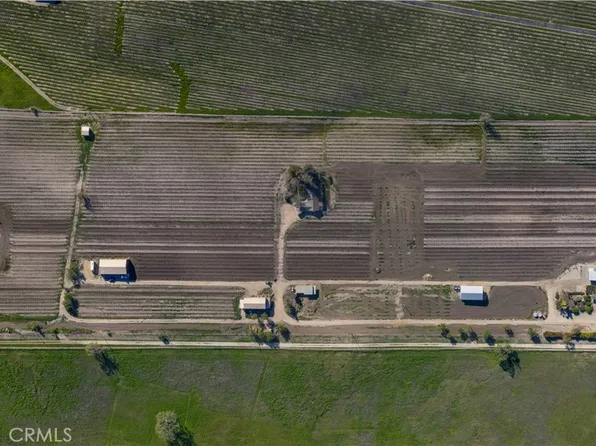 5575 El Pomar Dr, Templeton, CA 93465