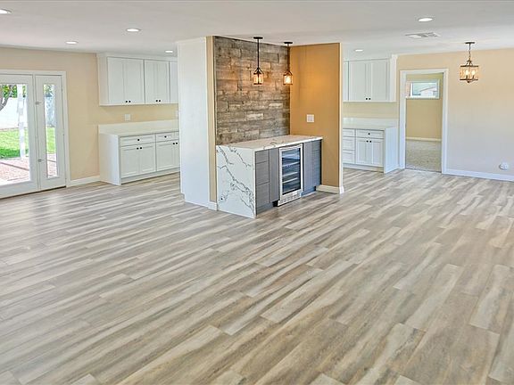 2nd image of 22717 Cantlay St
