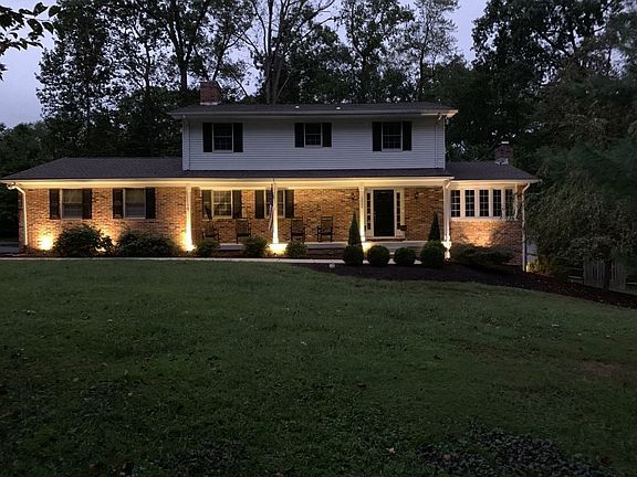 2nd image of 1000 Londonderry Dr