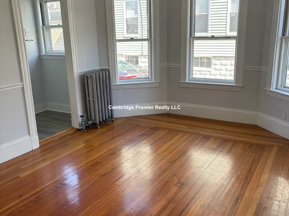 241 Powder House Blvd, Somerville, MA 02144