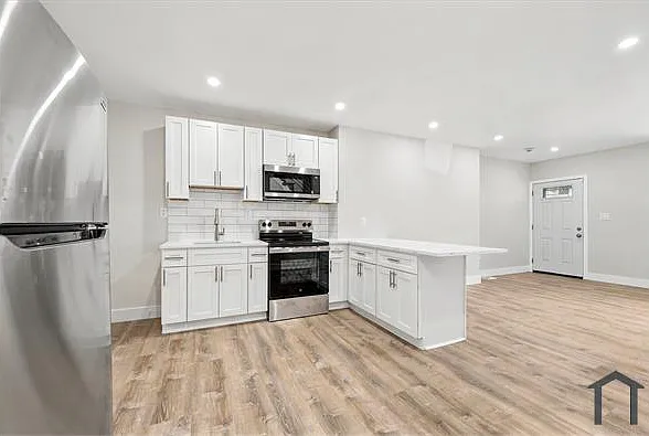 2310 Tasker St — Photo 9