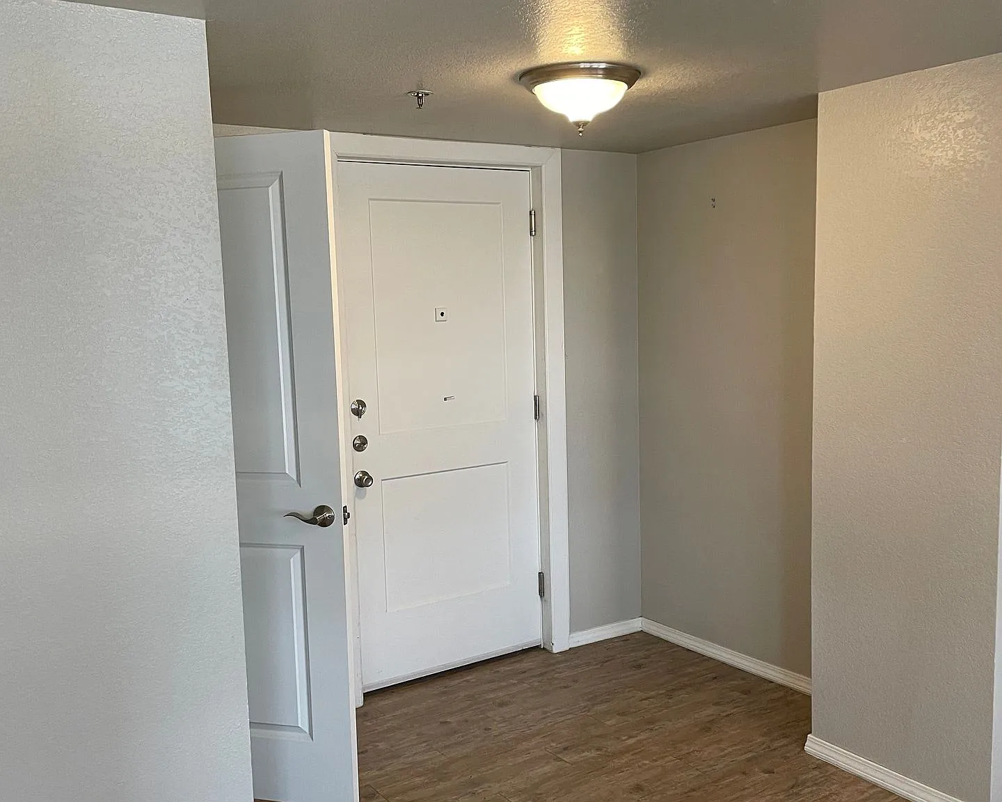 Laguna Lofts — Photo 4